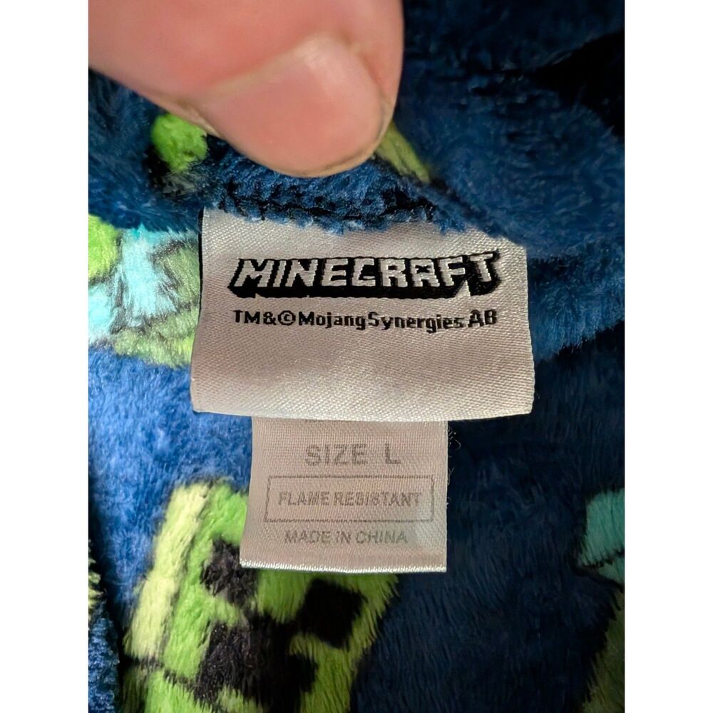 Minecraft bathrobe - Picture 3 of 3